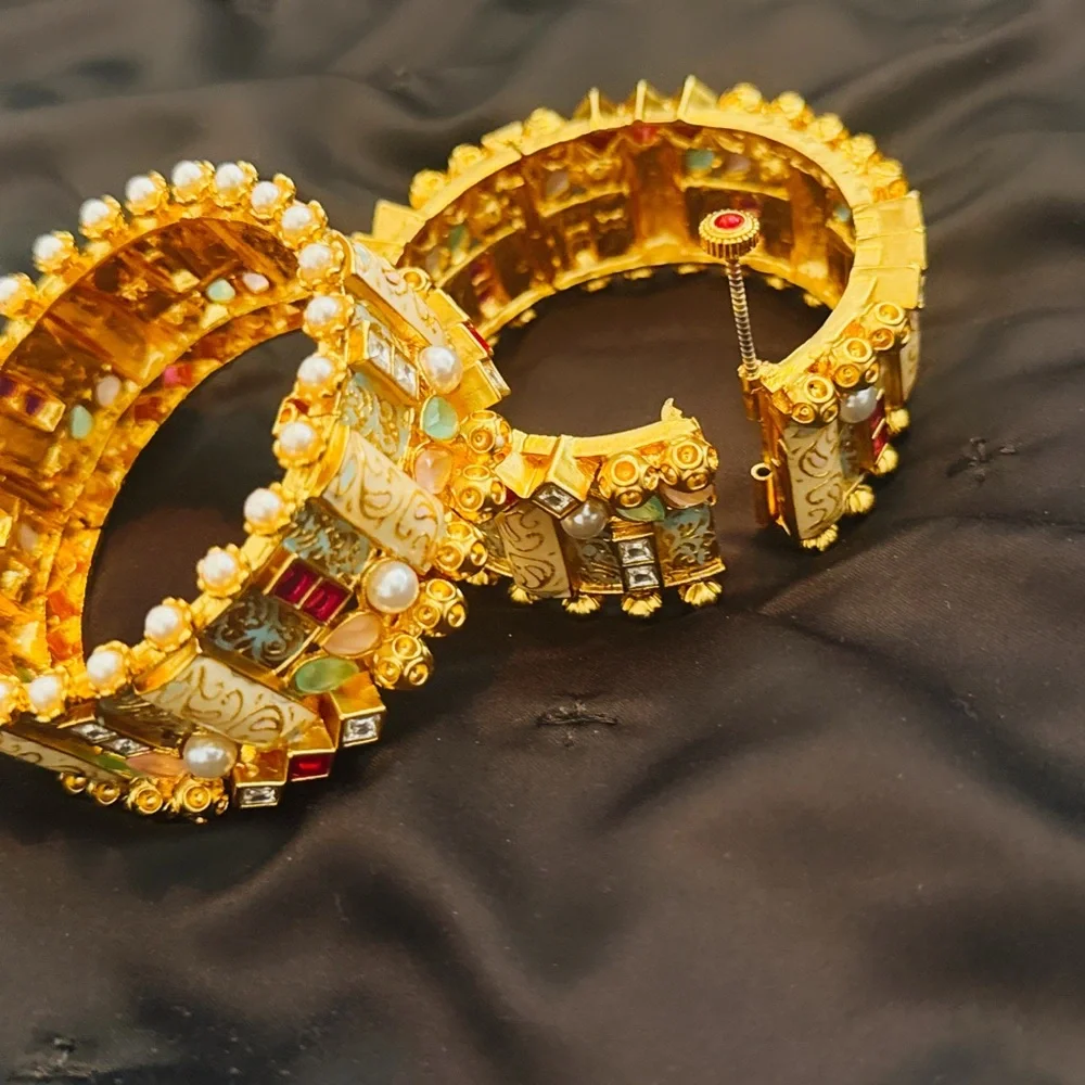 Elegant Gold and Multicolor Bangles - Picture 3 of 4